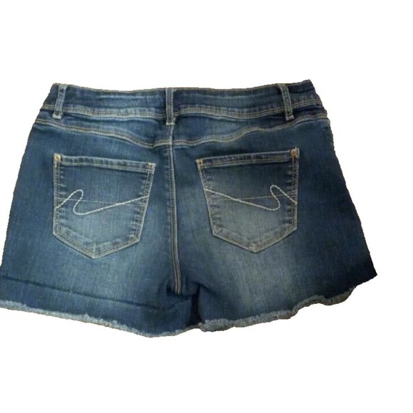 Cato Denim Shorts Est 1946 size 6 Womans contemporary distressed ladies blue - Picture 3 of 4